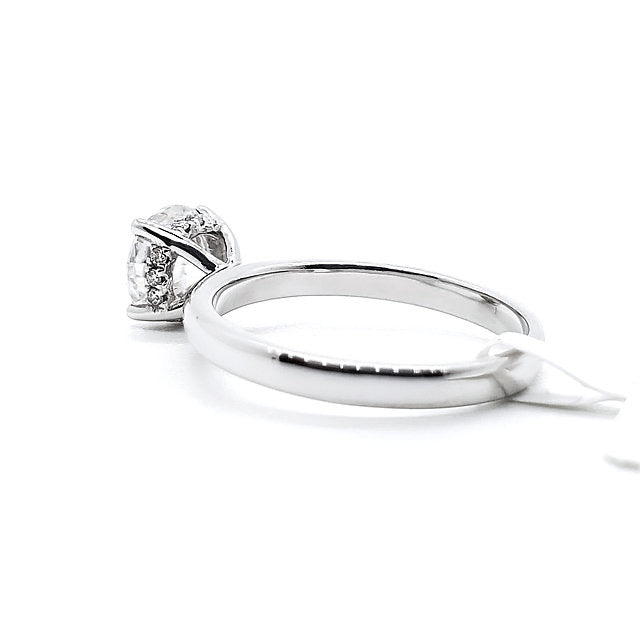 18K 4-Prongs w Diamond Bottom Lotus Diamond