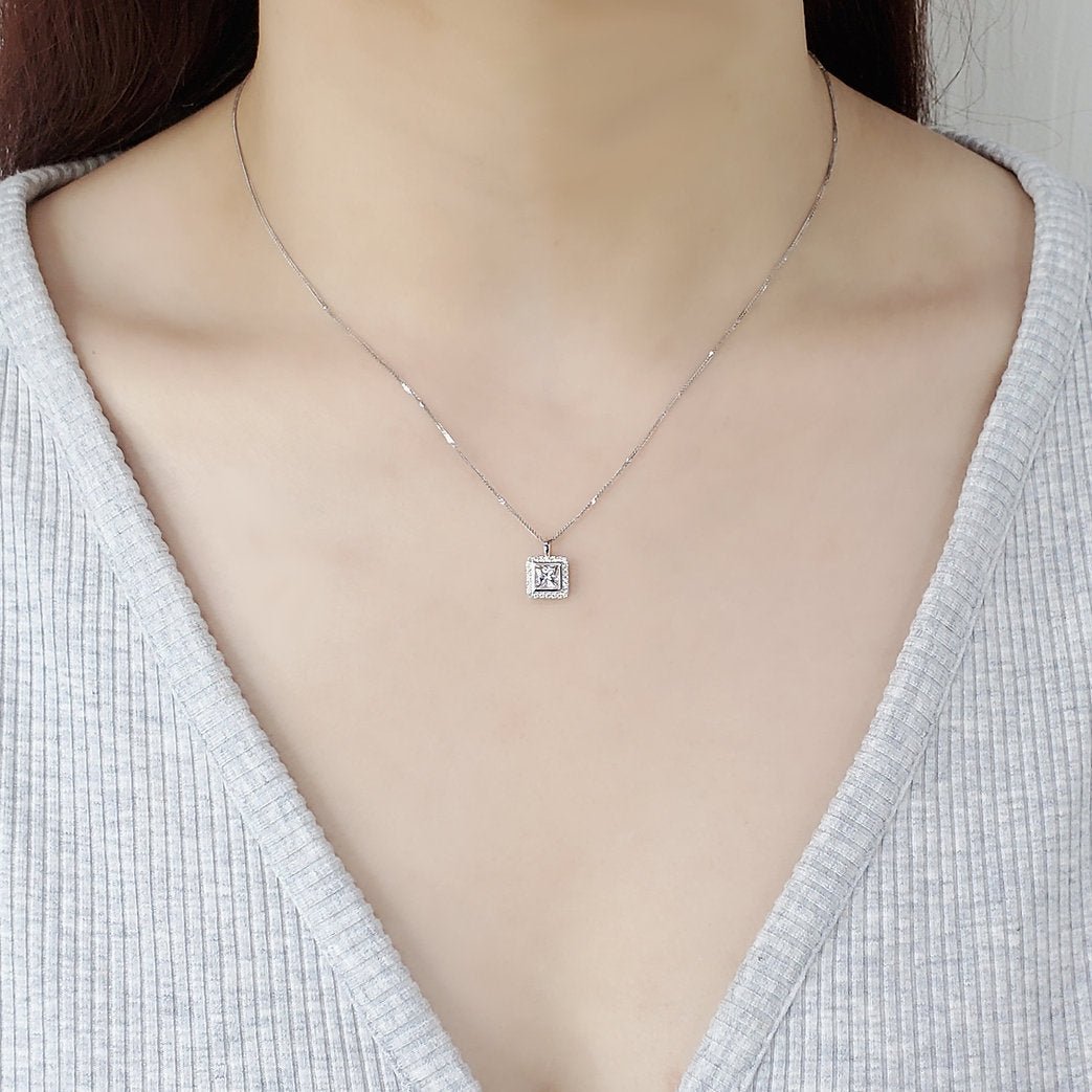 18K diamond pendants - Lotus Diamond