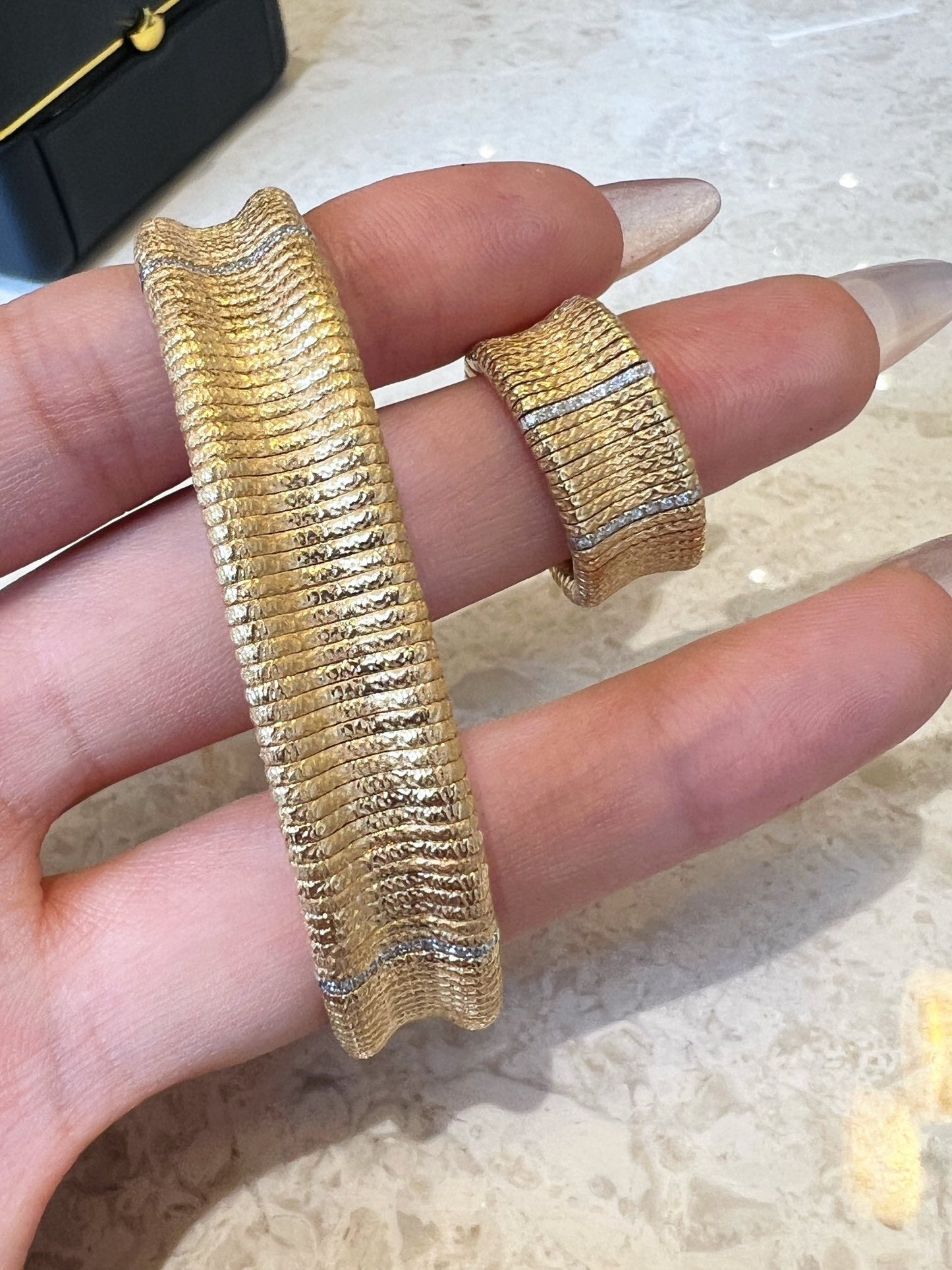 18K Elastic bracelet - Lotus Diamond