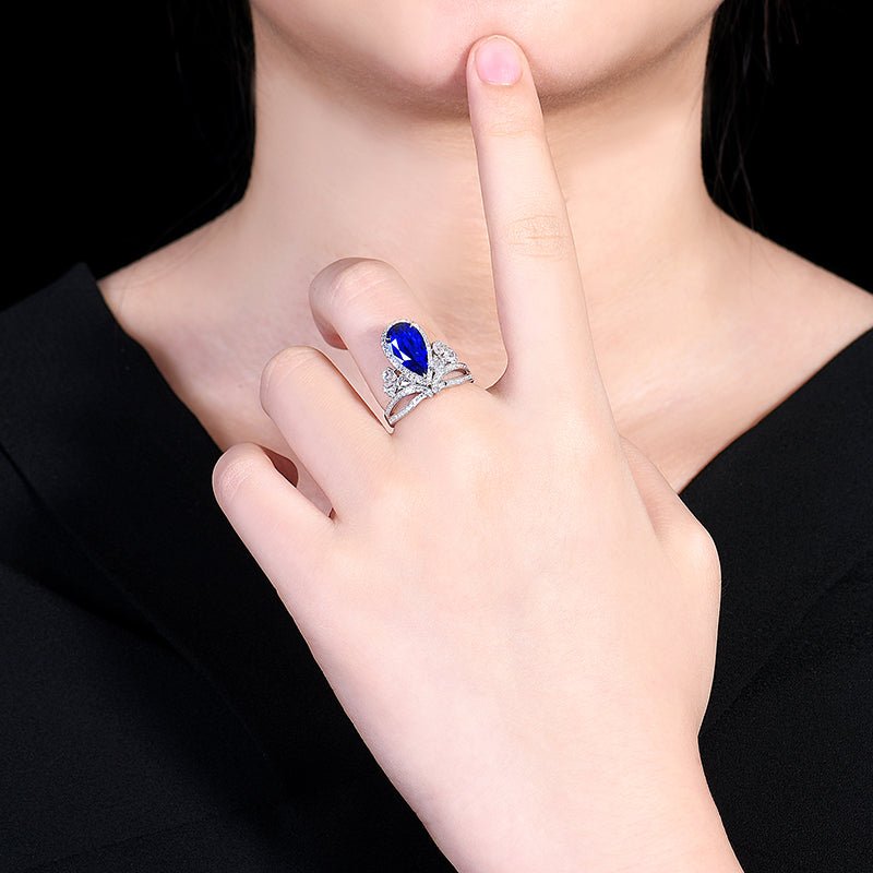 18k gold natural Madagascar sapphire ring crown - Lotus Diamond