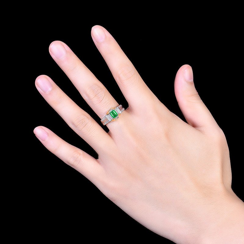 18k gold natural Vivid green emerald ring for men - Lotus Diamond