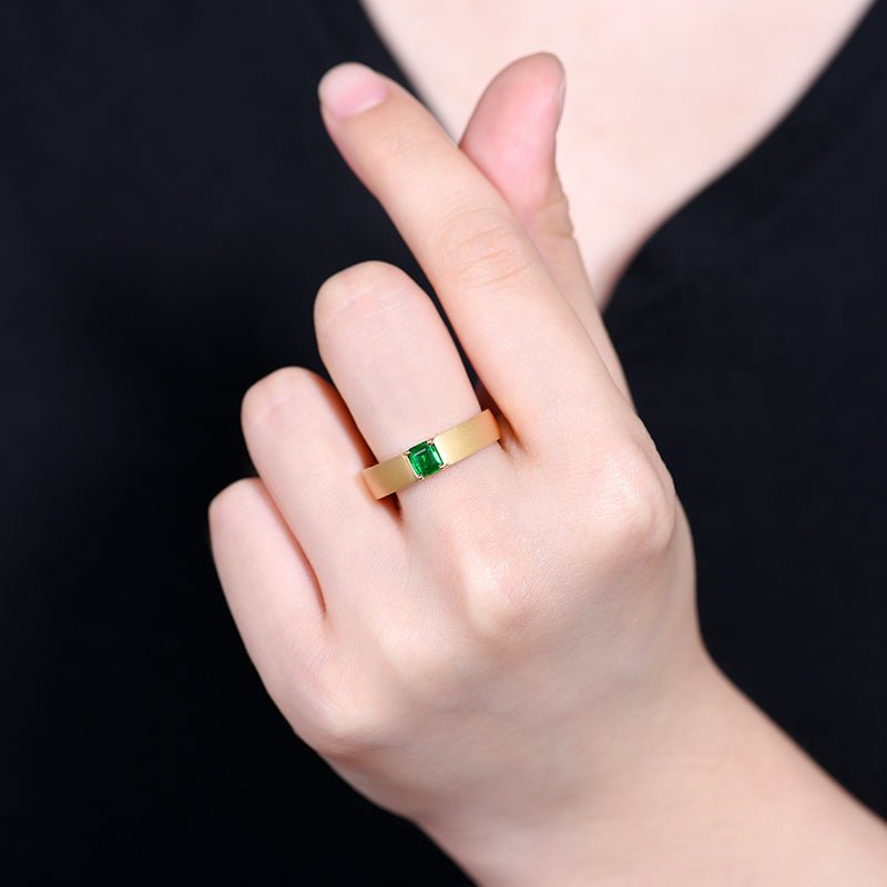18k gold set with natural emerald ring - Lotus Diamond