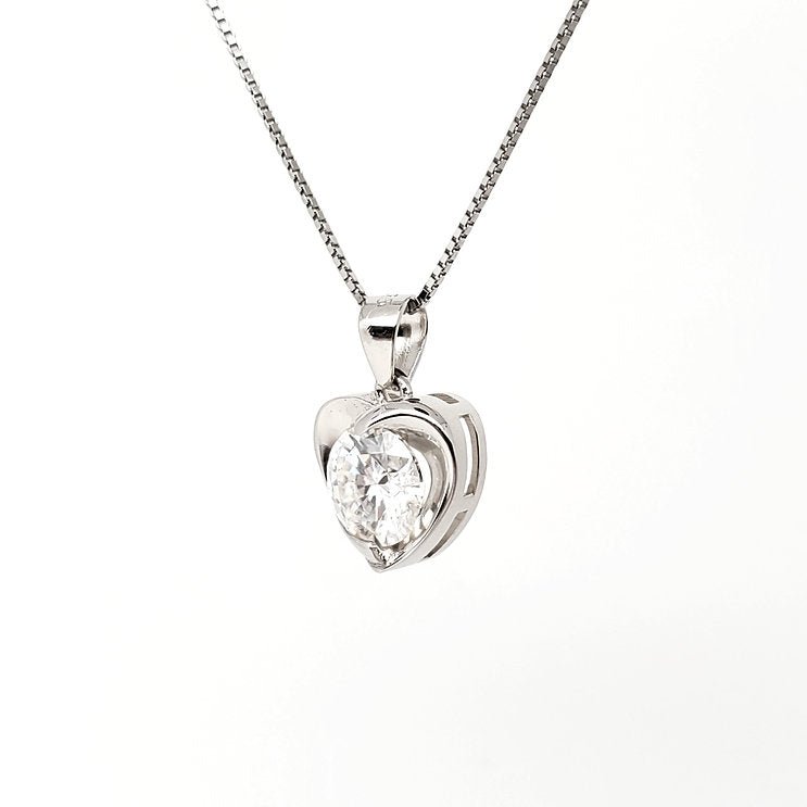 18K Heart diamond pendant - Lotus Diamond