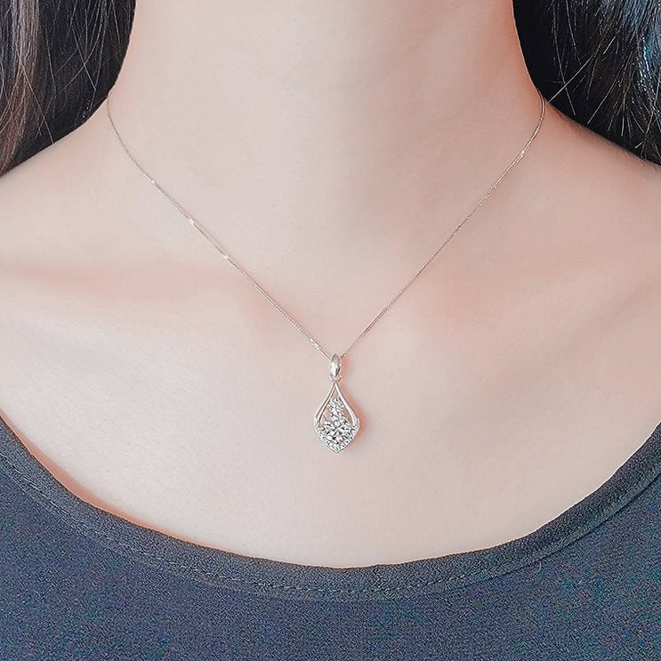18K water drop diamond pendant - Lotus Diamond