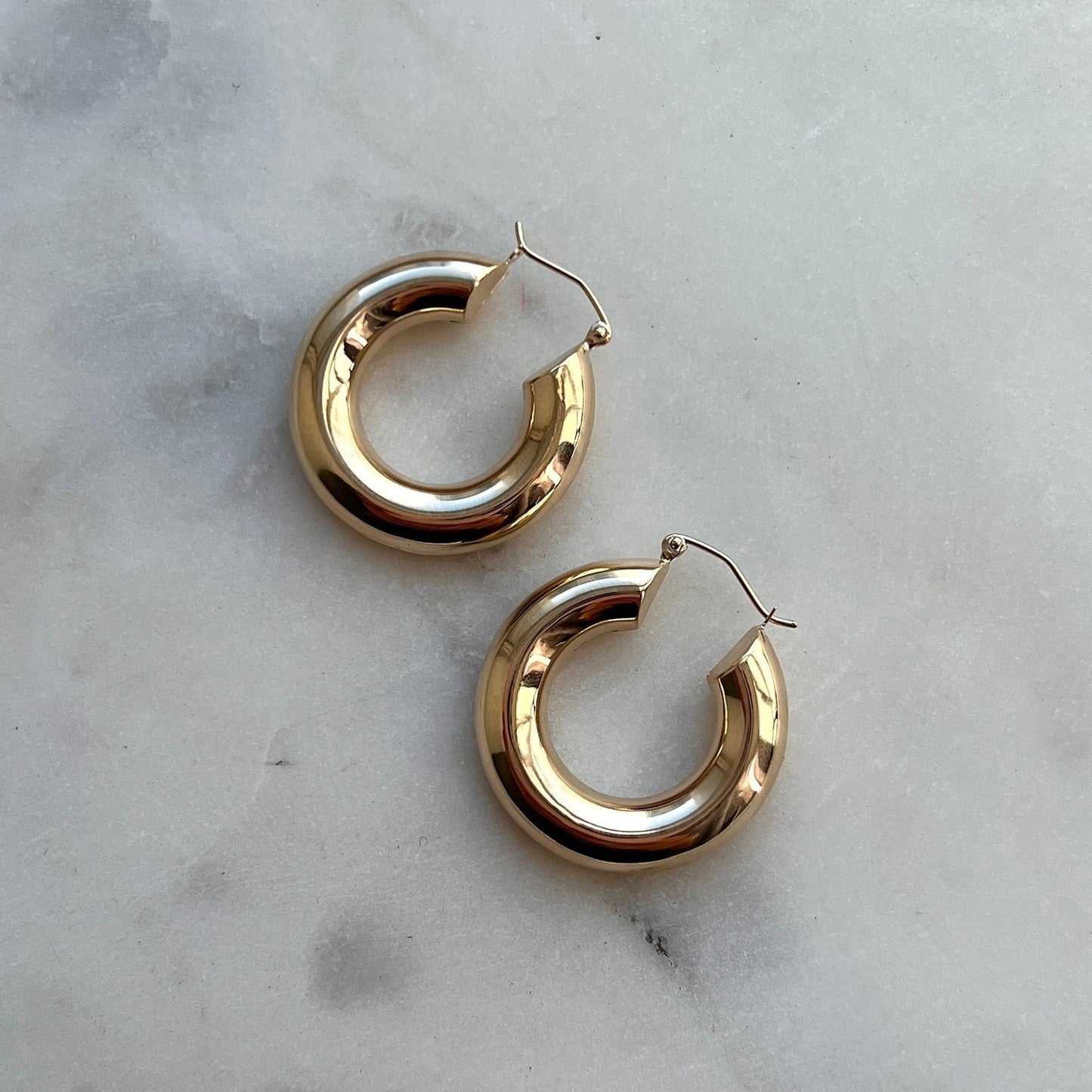 6mm Chunky Hoop Earrings - Lotus Diamond