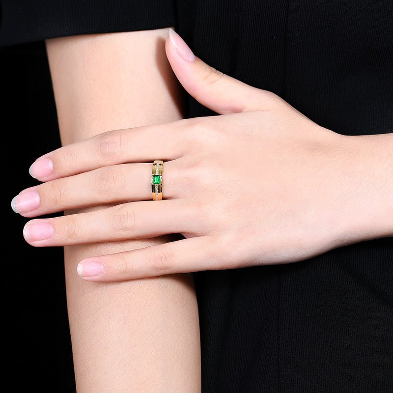 Afghan natural emerald ring - Lotus Diamond