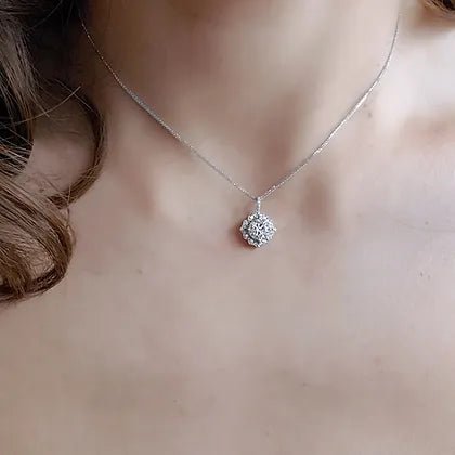 Classical diamond Pendant - Lotus Diamond