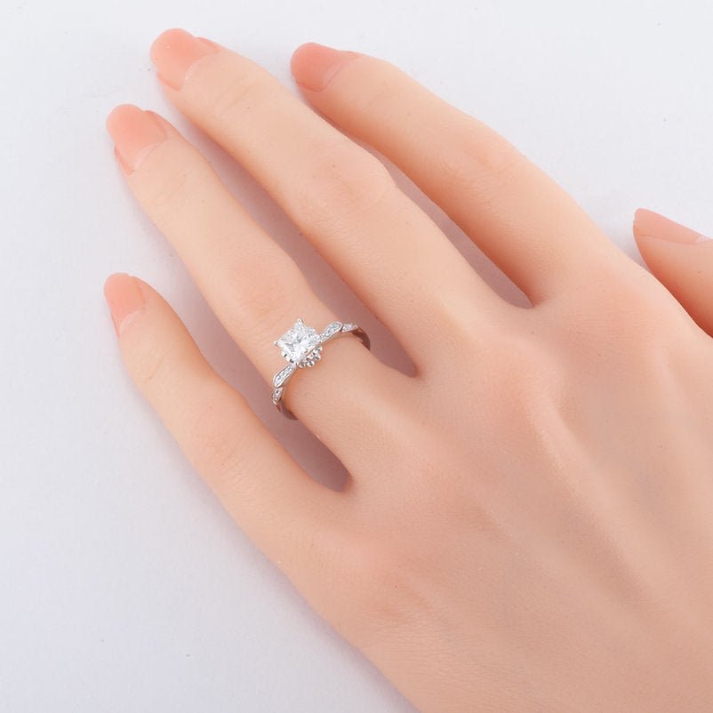 Diamond 18K ring setting - Lotus Diamond
