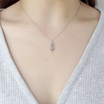 Double Diamond Fashion 18K wave pendant - Lotus Diamond