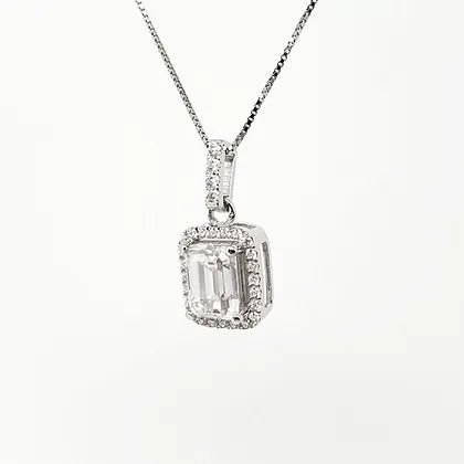 Emerald 18K Diamond Pendant - Lotus Diamond