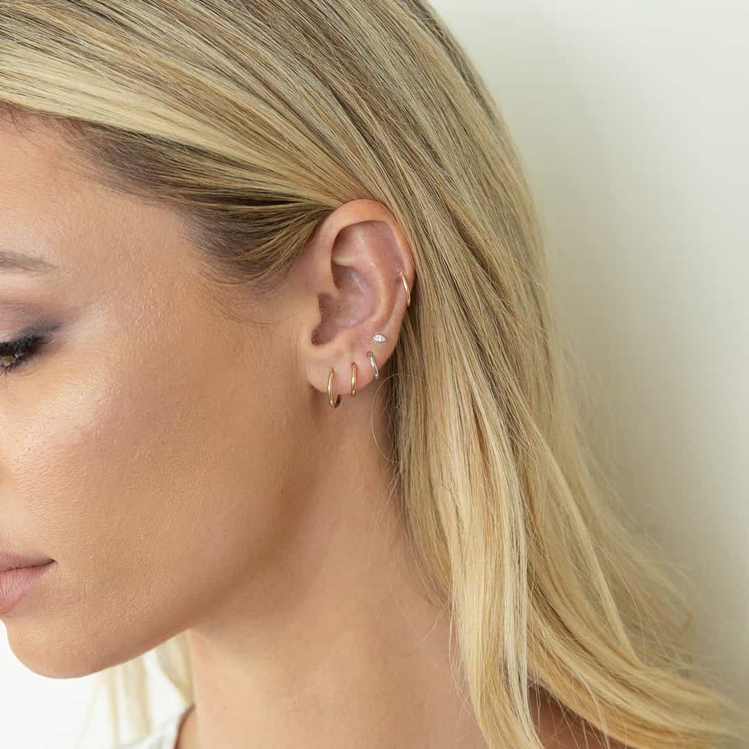 Grand Solid Huggie Hoop Earrings - Lotus Diamond