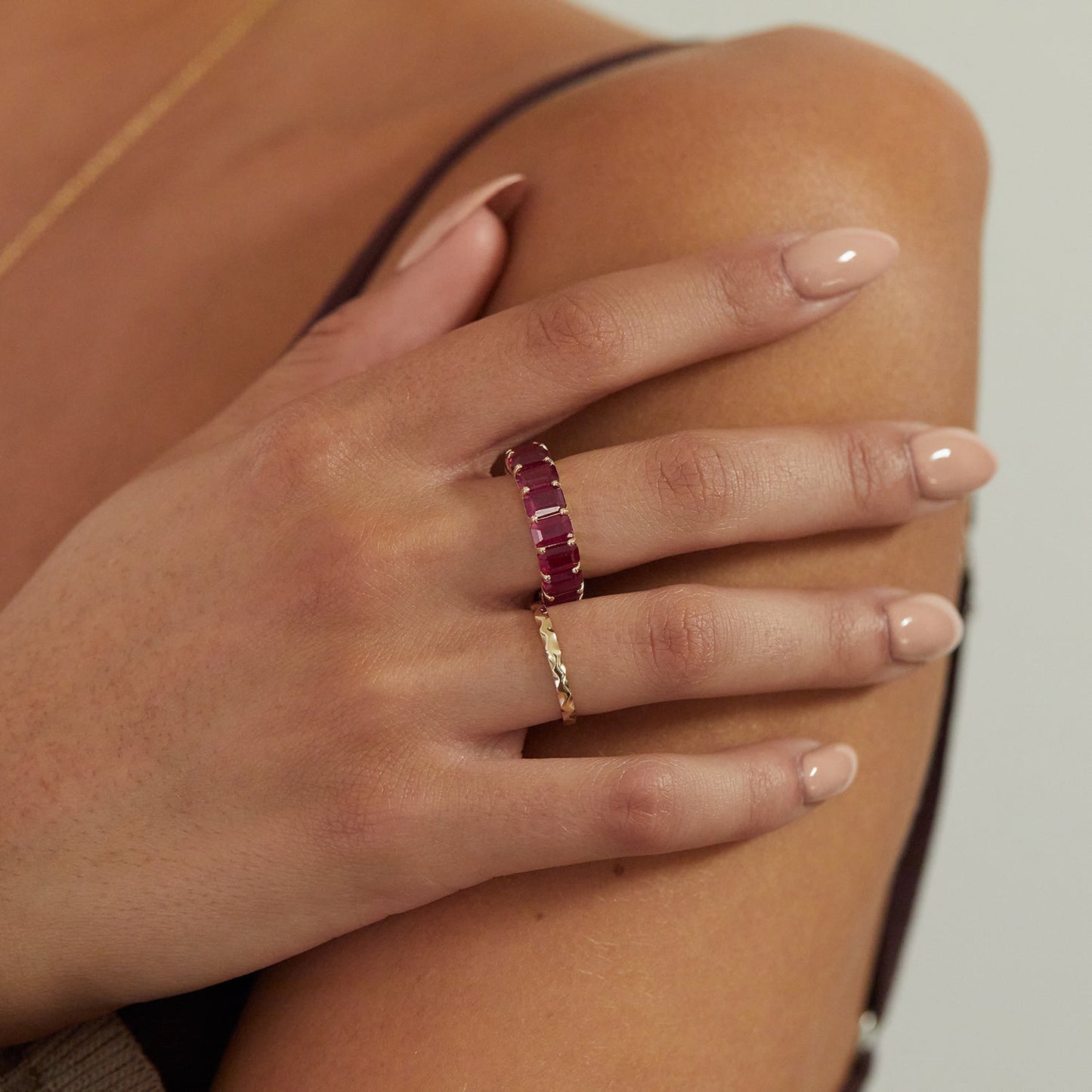 Hammered Stacking Band - Lotus Diamond