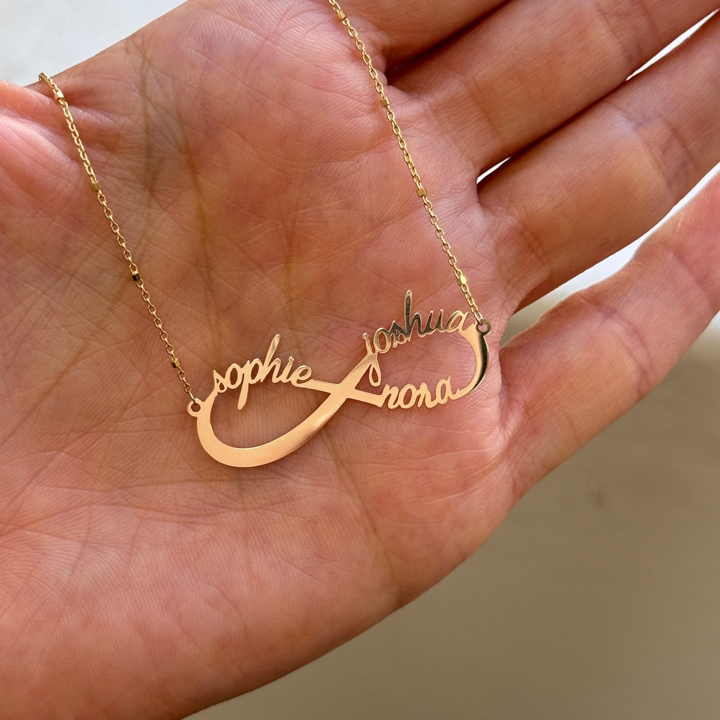 Infinity Custom Name Necklace - Lotus Diamond