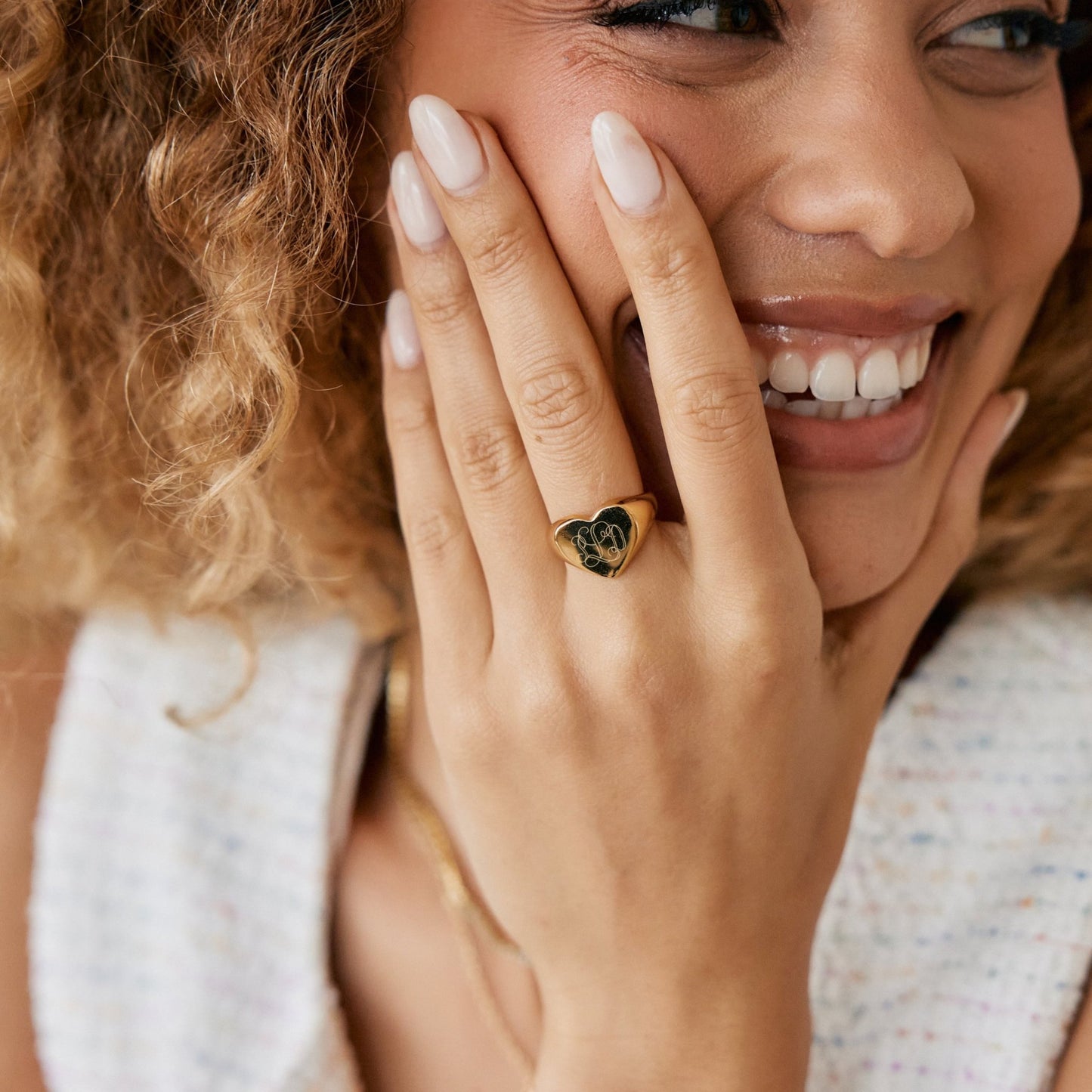 Isabel Heart Signet Ring - Lotus Diamond