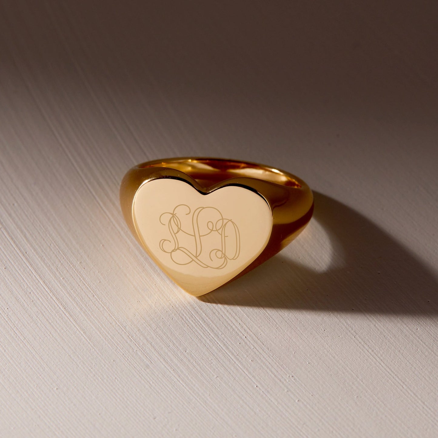 Isabel Heart Signet Ring - Lotus Diamond