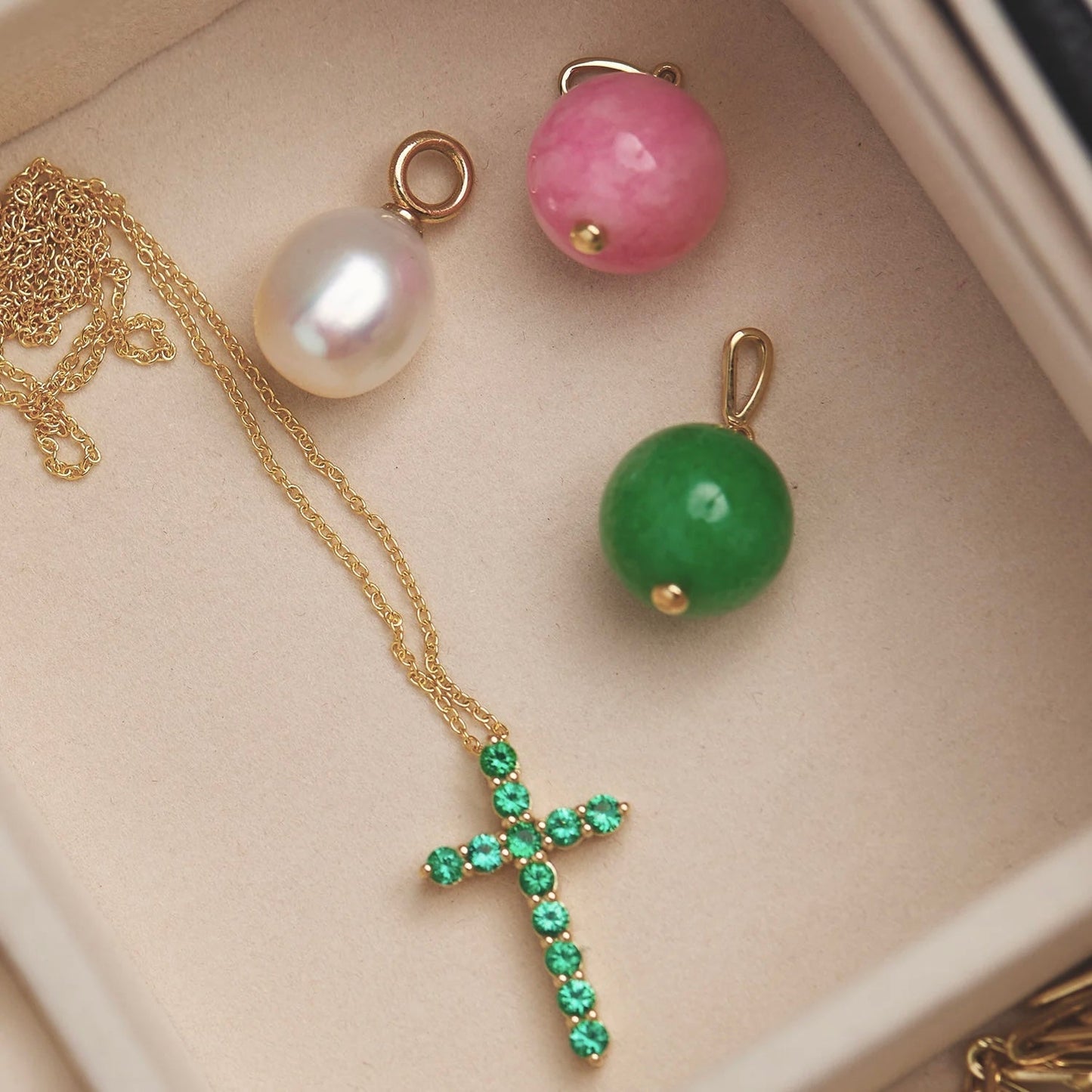 Jade Gumball Charm - Lotus Diamond