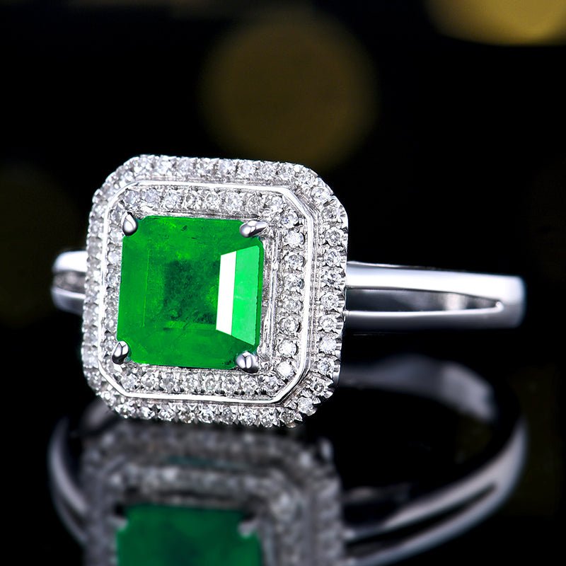 Natural Colombian Emerald Ring - Style D - Lotus Diamond