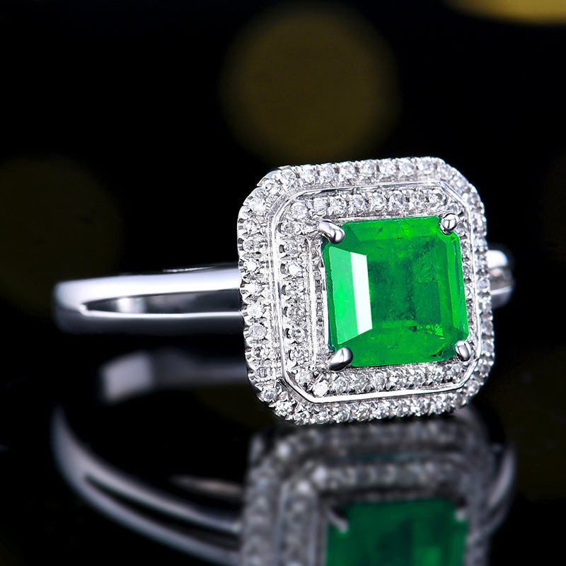 Natural Colombian Emerald Ring - Style D - Lotus Diamond