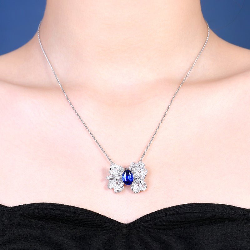 Natural Sri Lankan Royal Blue Sapphire Ring in 18k gold - Butterfly style - Lotus Diamond