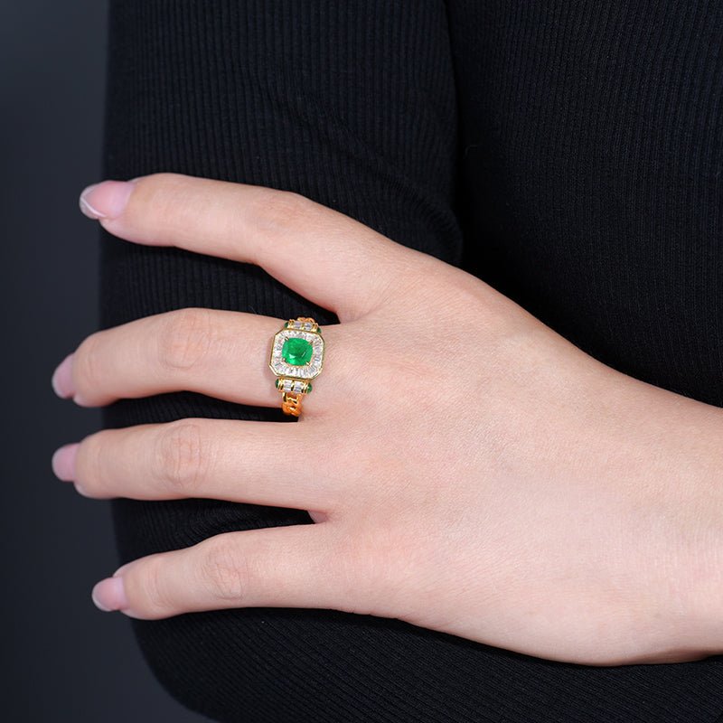 Natural Vivid Green Emerald Ring - Style B - Lotus Diamond