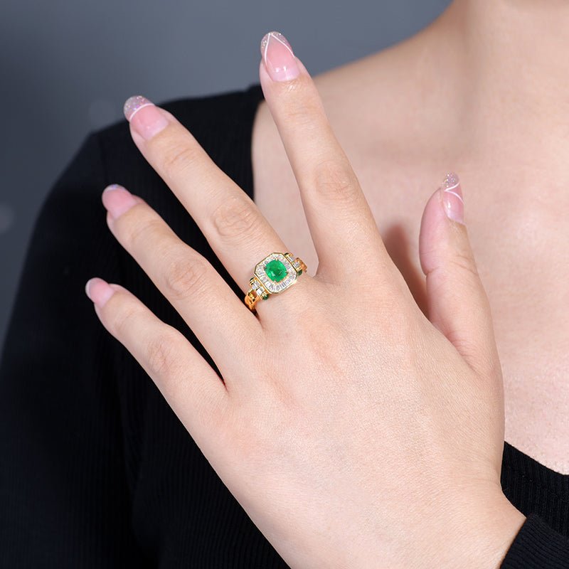 Natural Vivid Green Emerald Ring - Style B - Lotus Diamond