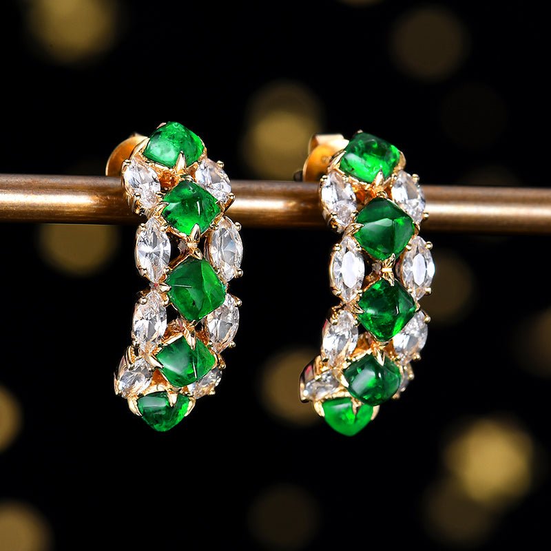 Natural vividgreen emerald stud earrings - Lotus Diamond