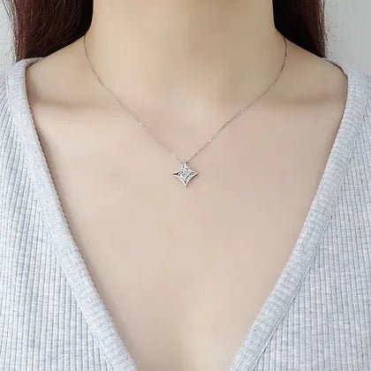 Princess - cut diamond Pendant - Lotus Diamond