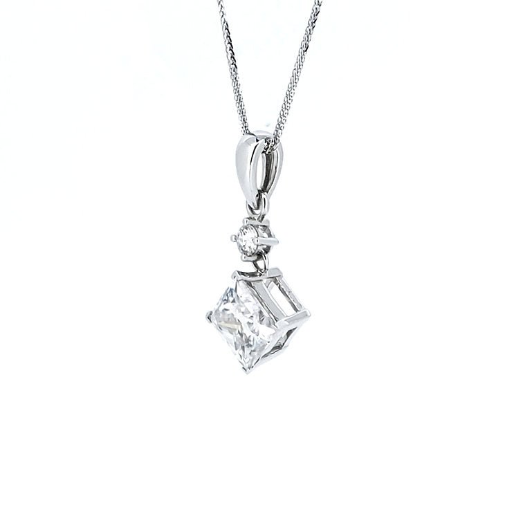 Princess - cut diamond Pendant - Lotus Diamond