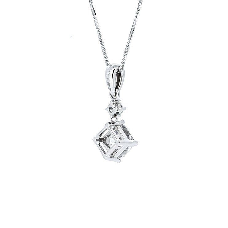 Princess - cut diamond Pendant - Lotus Diamond