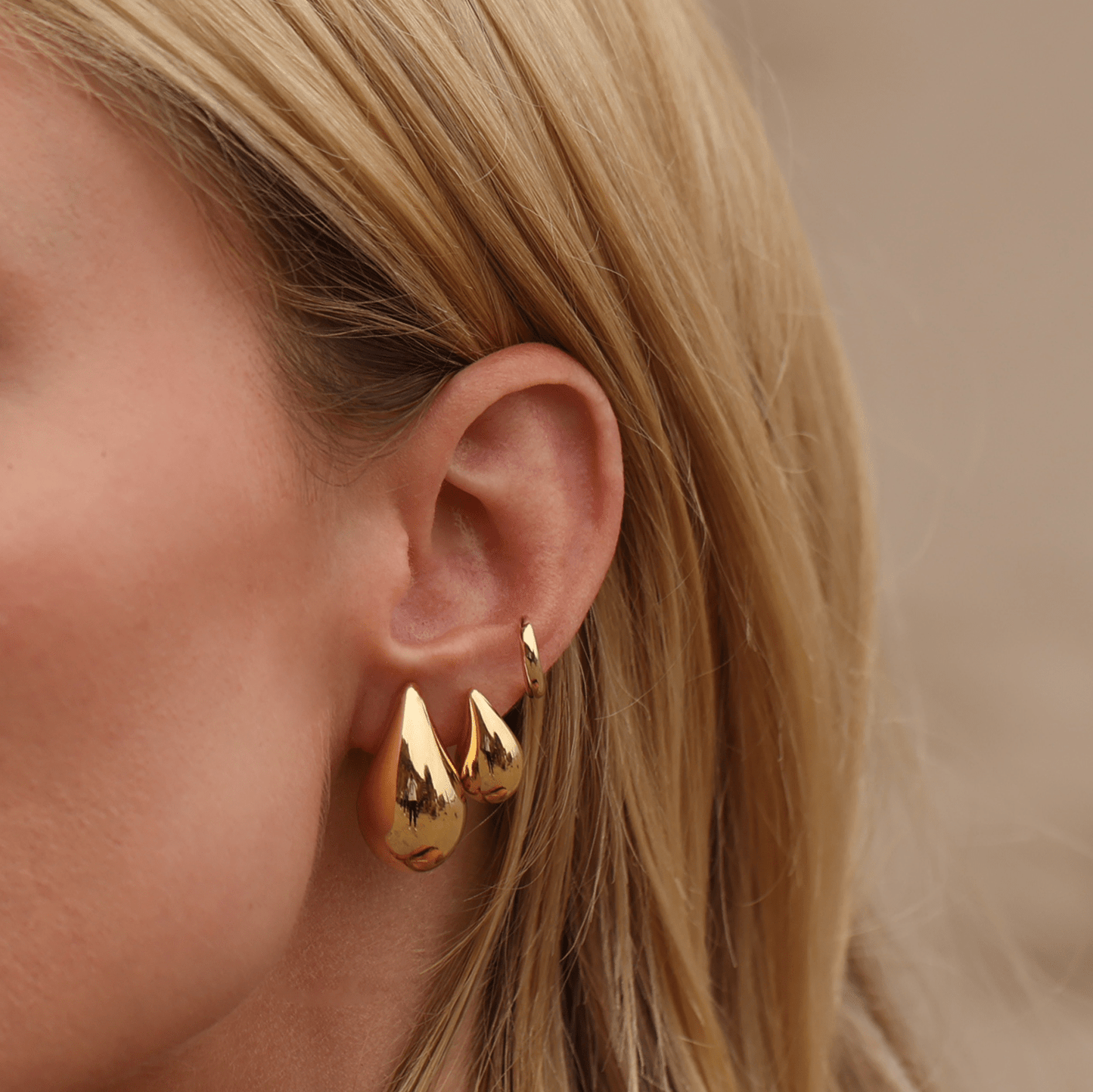 Puff Rain Drop Earrings - Lotus Diamond