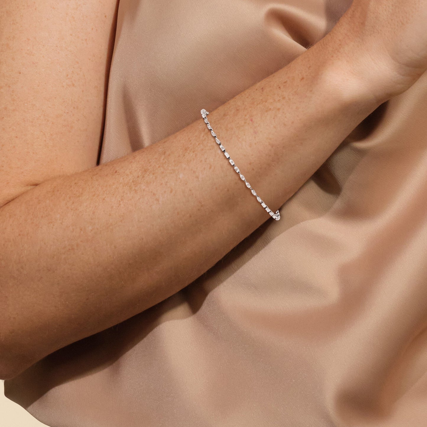Sequenced Pear and Emerald Tennis Bracelet - Lotus Diamond