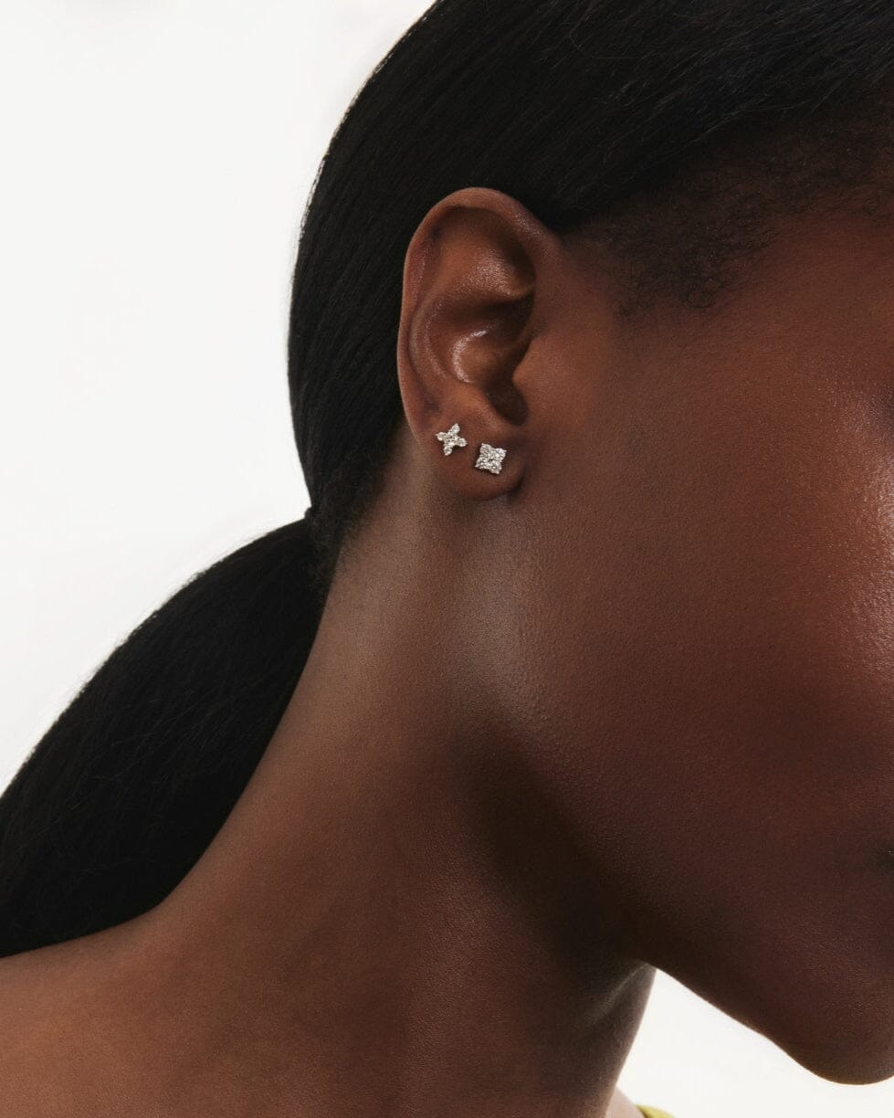 The Mini Quatrefoil Single Stud - Lotus Diamond