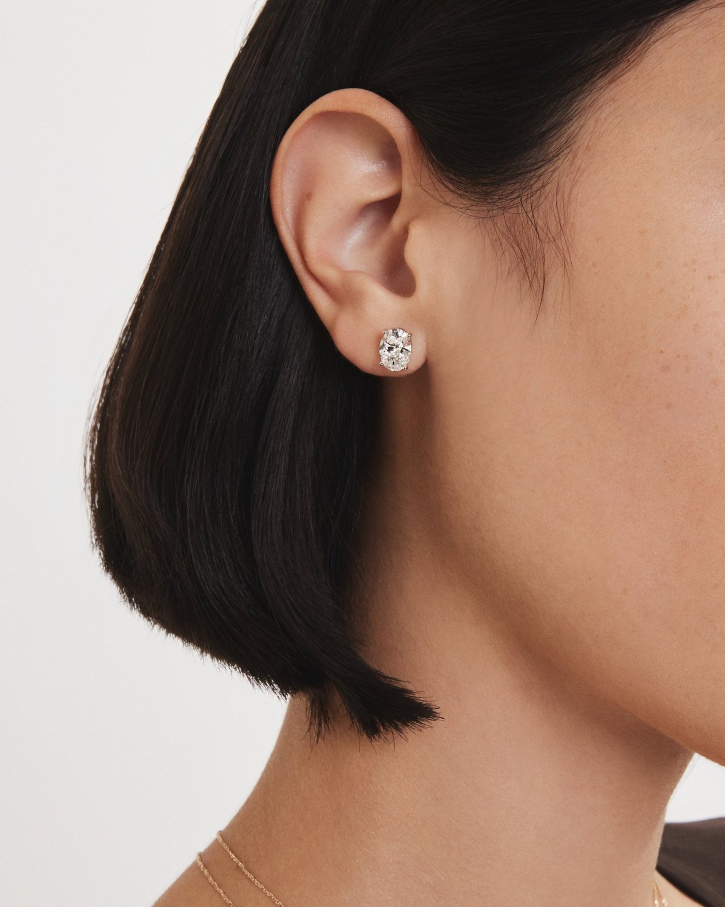 The Oval Solitaire Studs - Lotus Diamond