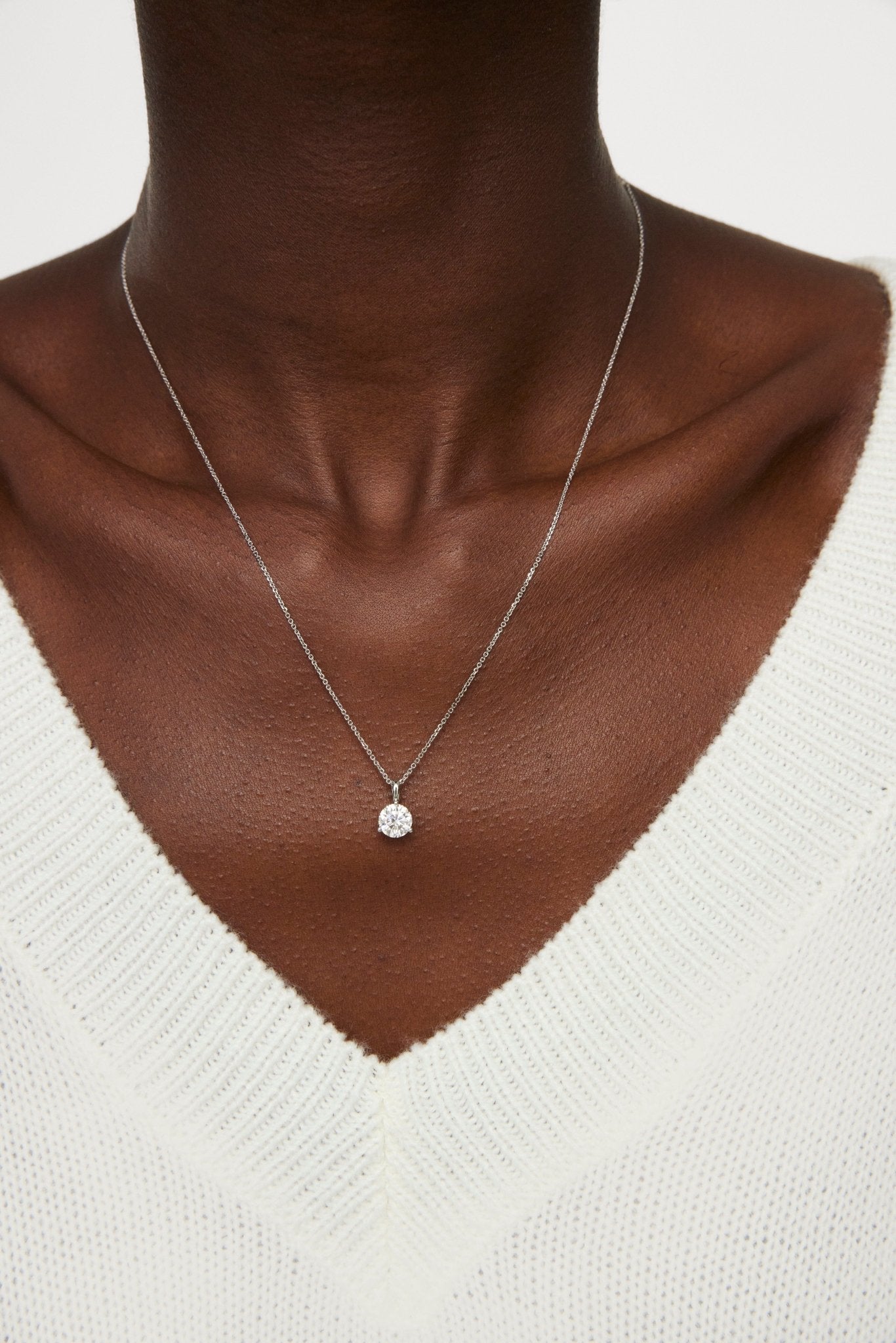 The Round Brilliant Solitaire Bale Pendant - Lotus Diamond