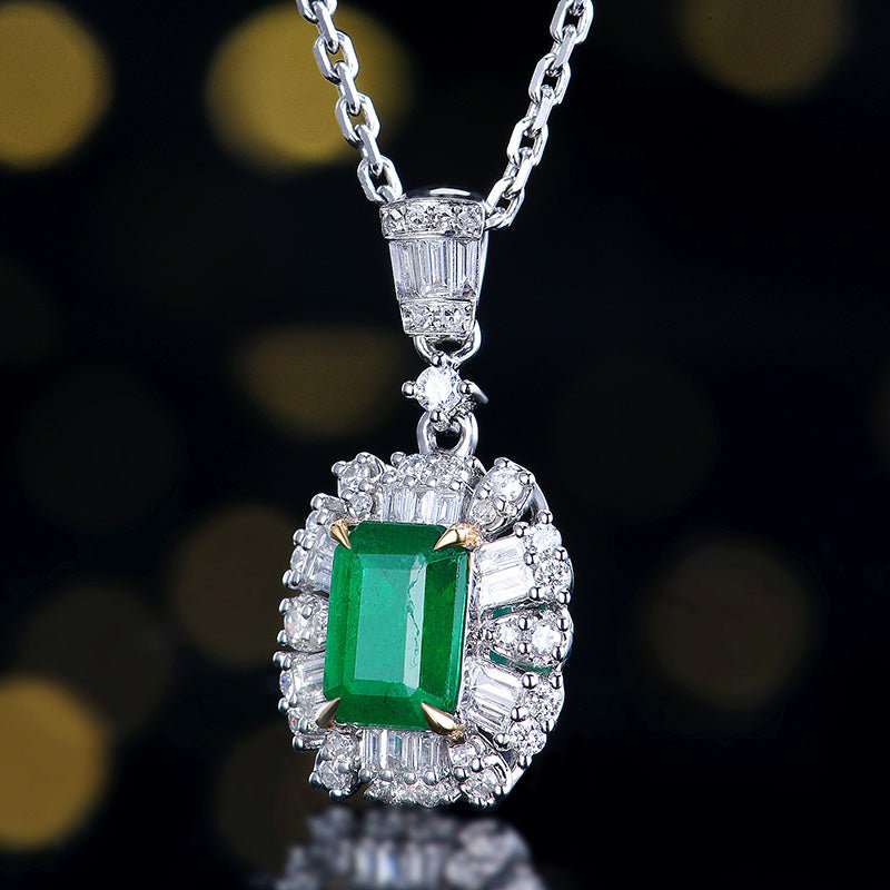 Zambia natural emerald pendant - Lotus Diamond