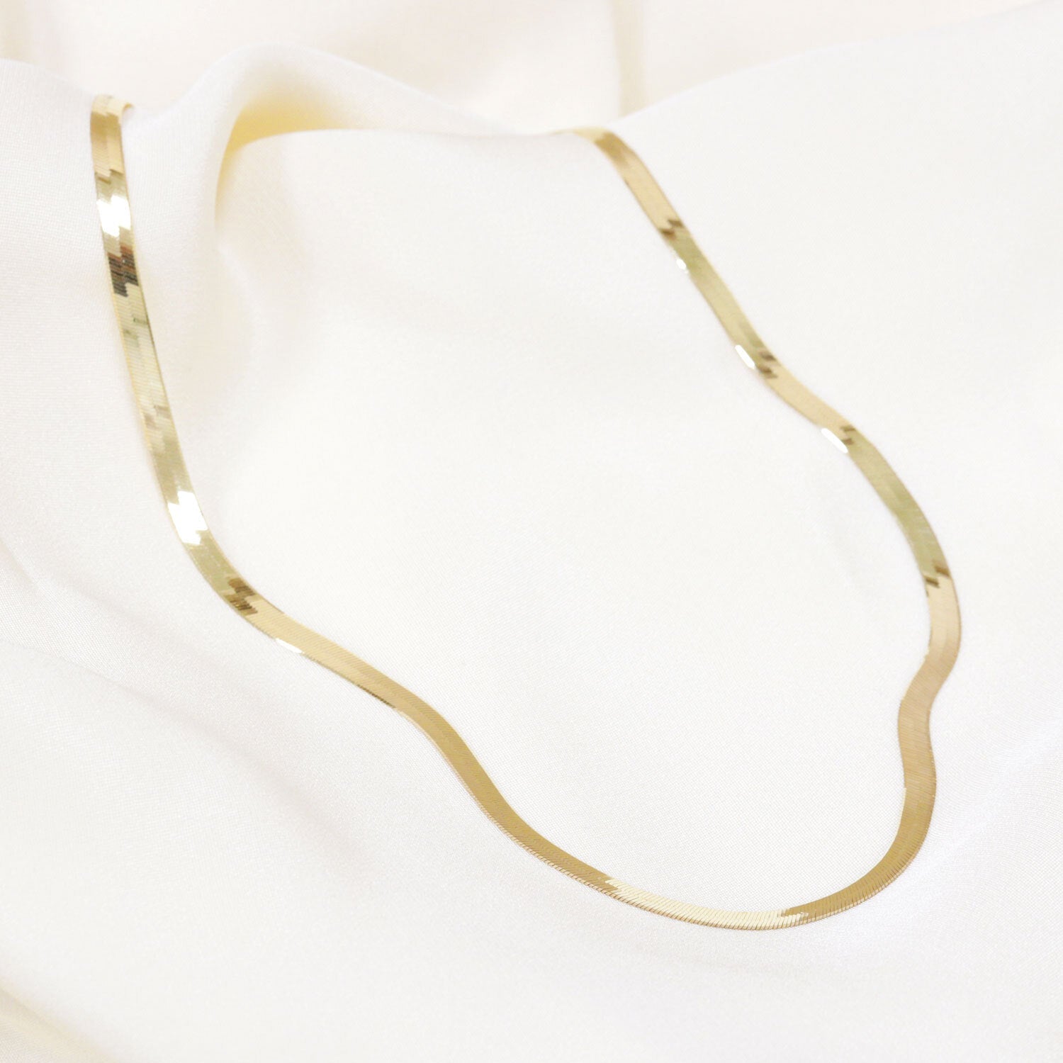 14K Gold Grand Herringbone Necklace 5mm - Lotus Diamond