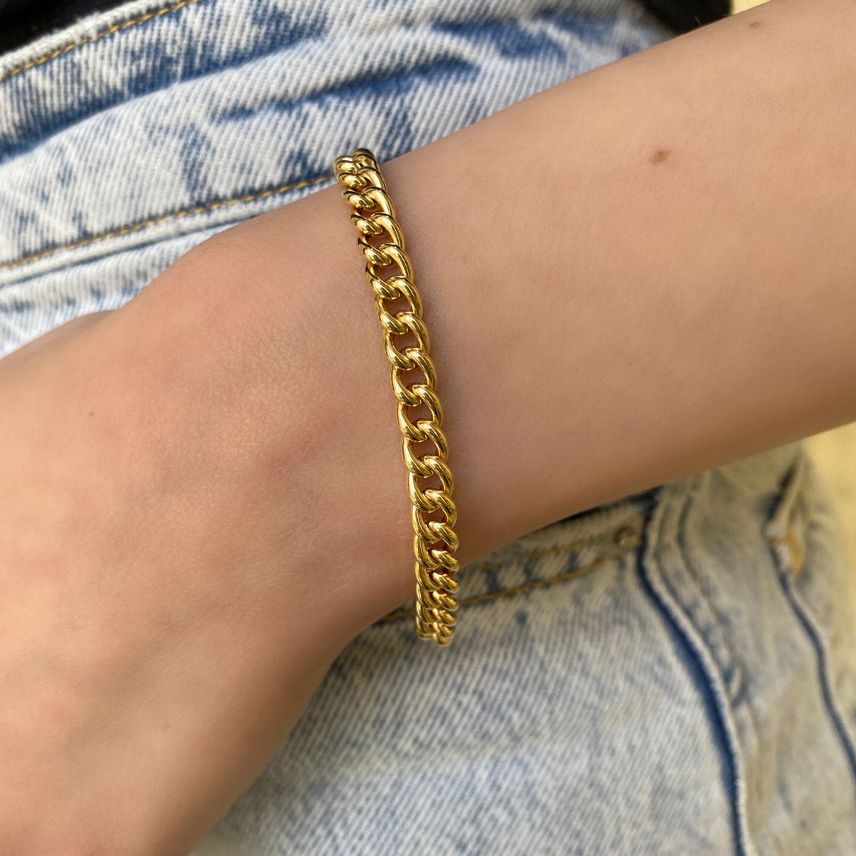 14K Grand Cuban Curb Link Bracelet - Lotus Diamond