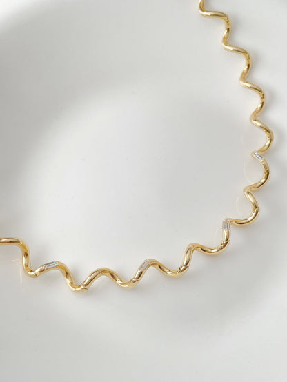 18k gold stylish essence must enter the creative chic diamond necklace - Lotus Diamond