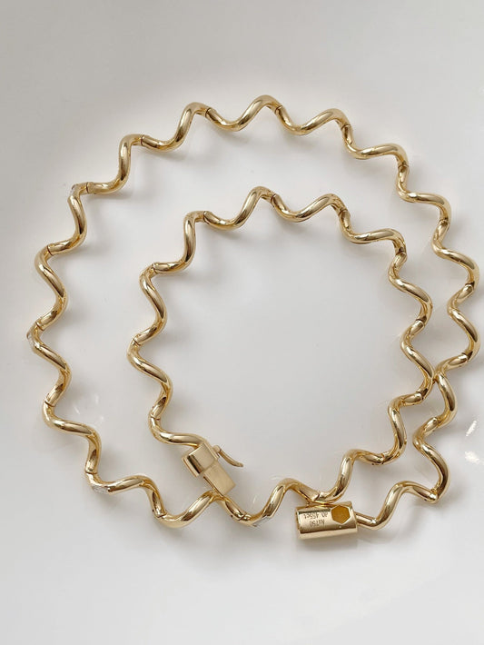 18k gold stylish essence must enter the creative chic diamond necklace - Lotus Diamond