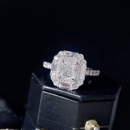 Beautiful lab-grown Diamond Ring -1CT GVS2