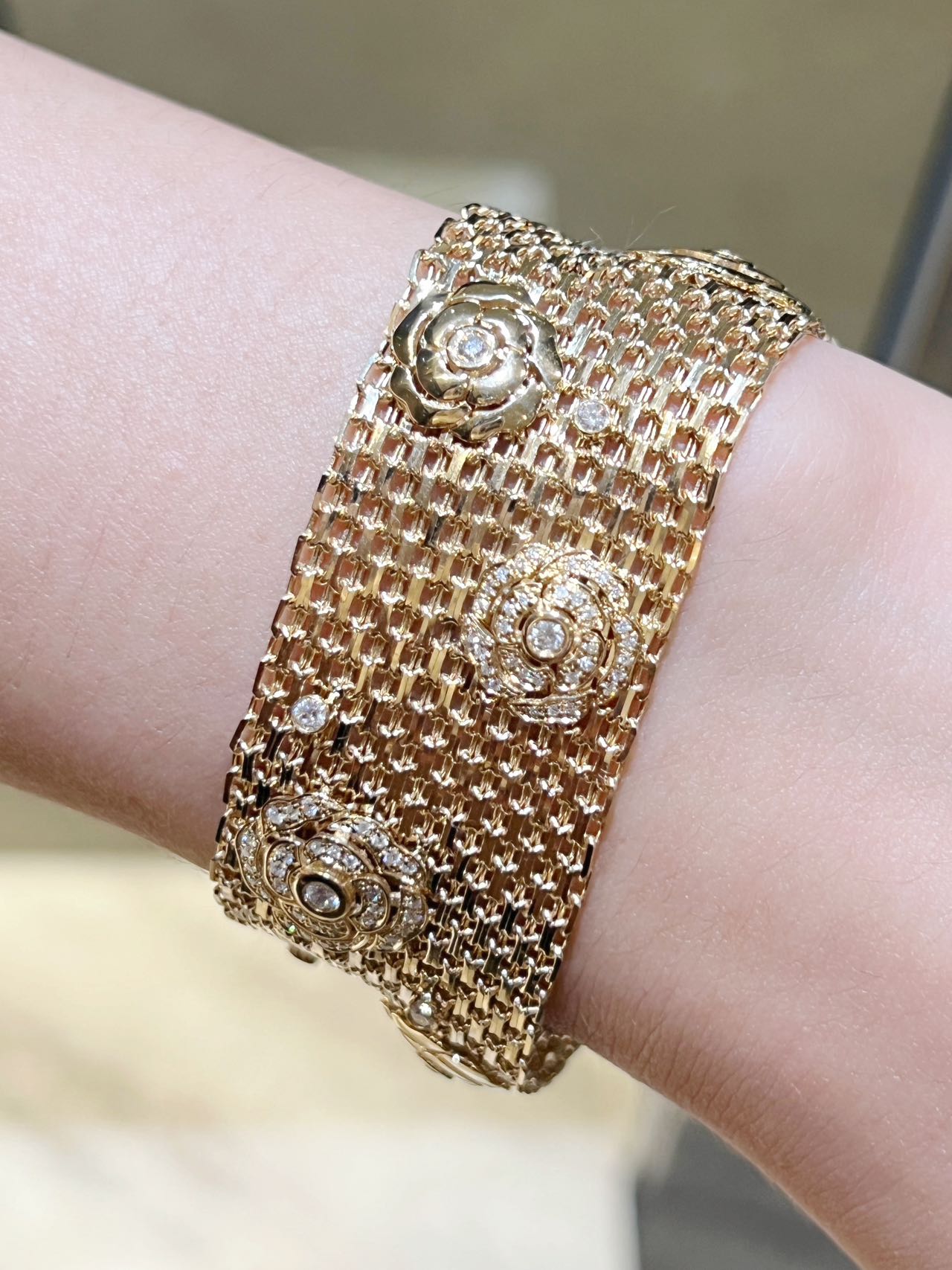 Luxurious and Elegant Chanel-style Camellia Wide Bracelet