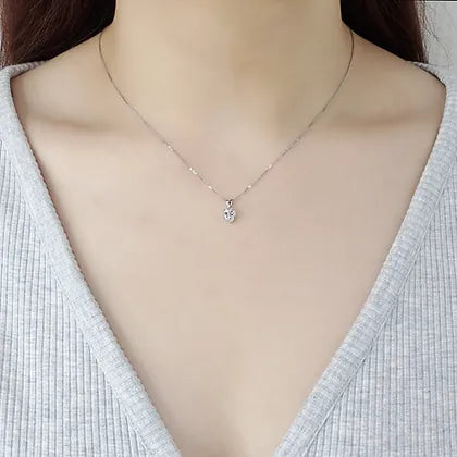 Heart-shaped diamond Pendant