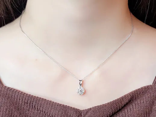 18K Diamond  Pendant