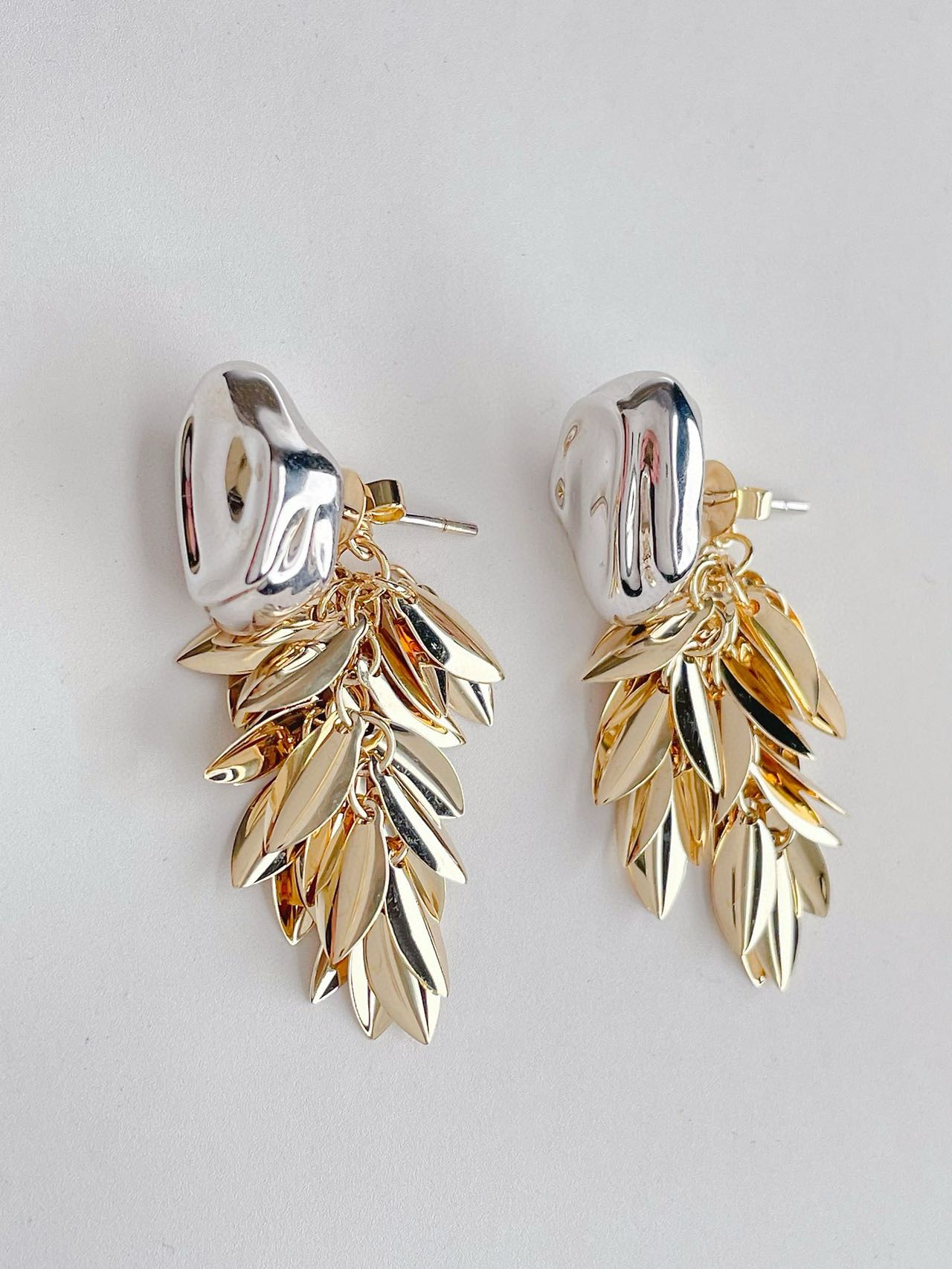 Autumn & Winter 18K Gold Exclusive Luxury - Chic Tassel Leaf Earrings/Necklace