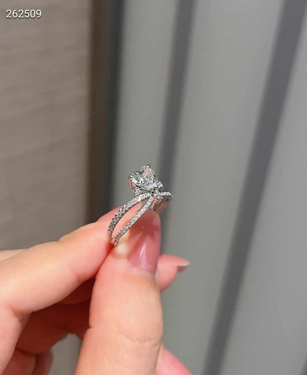 18K 1CT Heart shape Lab-grown Diamond Ring