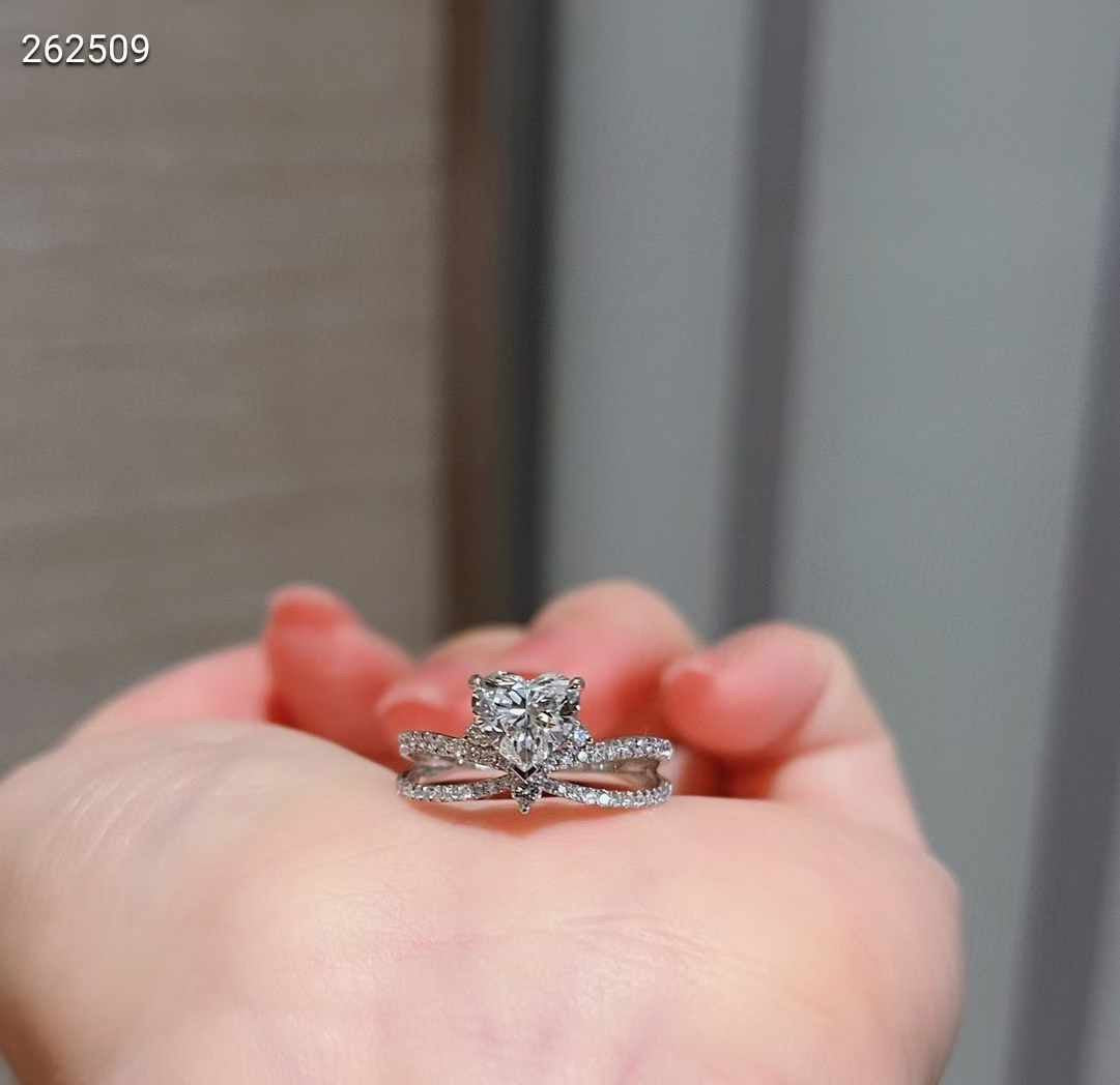 18K 1CT Heart shape Lab-grown Diamond Ring