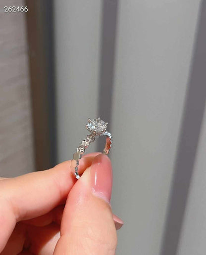 1CT Lab-grown Diamond Ring w Diamond shape setting