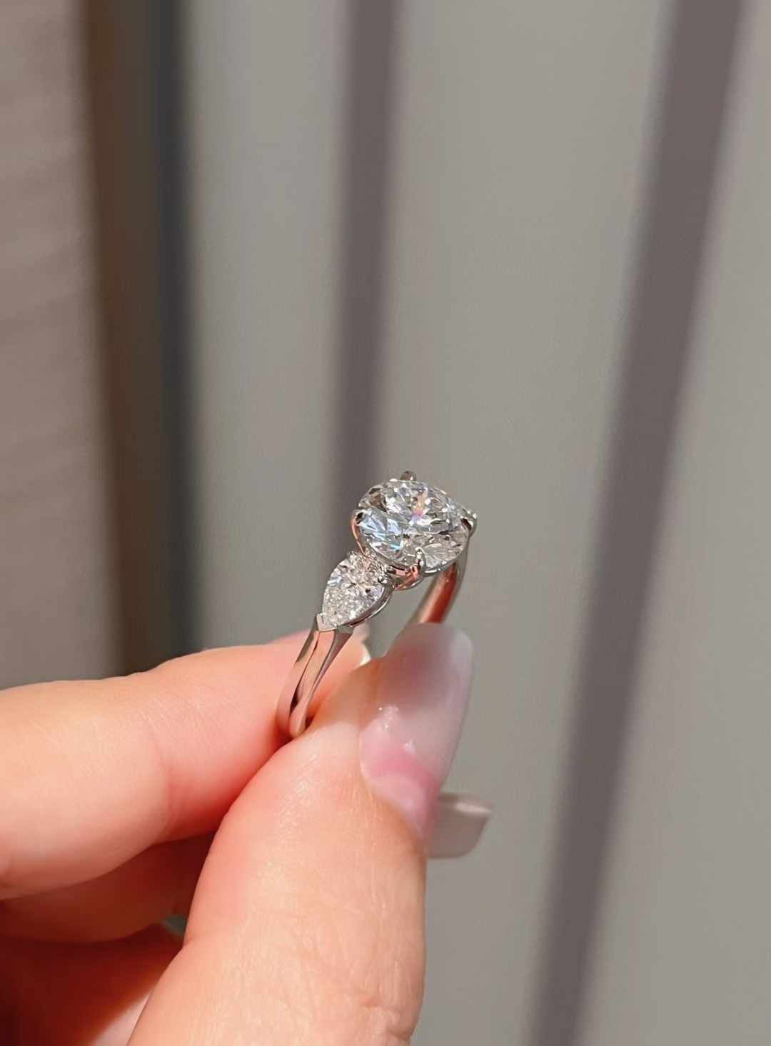 2CT lab-grown diamond 3-stone style 18K engagement ring