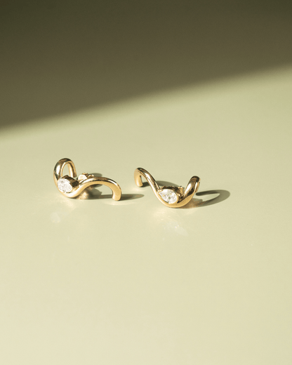 Coquette Lab Diamond Curve Stud - Lotus Diamond