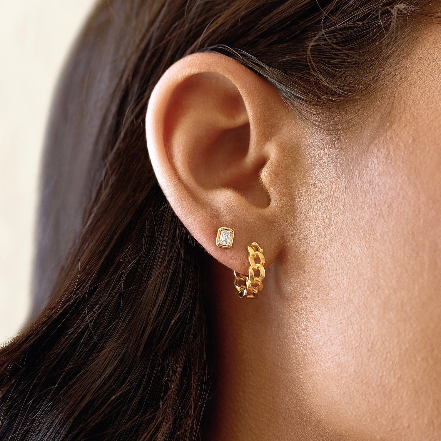 Cuban Link Huggies Hoop Earrings - Lotus Diamond